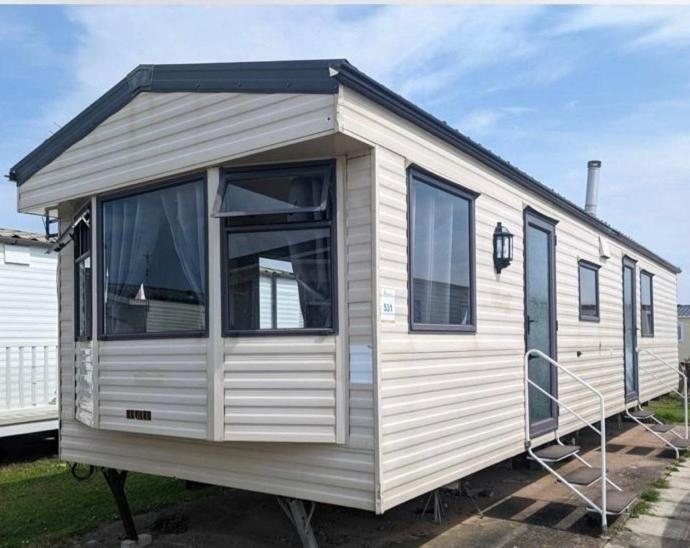 The Winchester Golden Gate Towyn Kinmel Bay Екстериор снимка